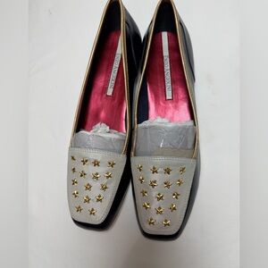 Enzo Angiolini Cream and Black Star-Studded Loafers